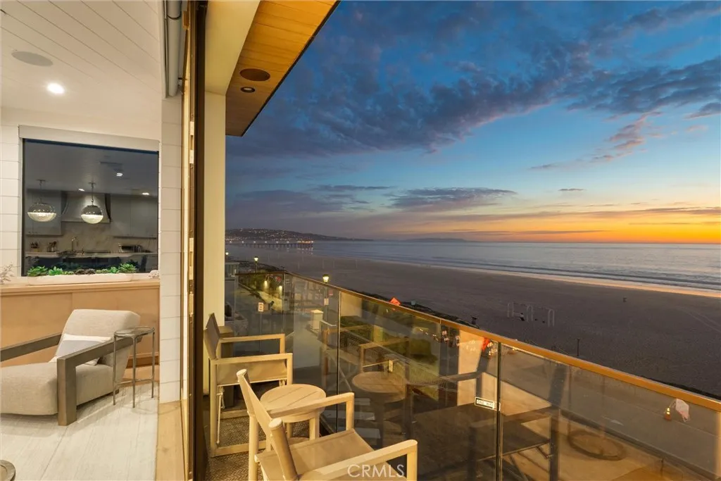 2200 The Strand B, Manhattan Beach, California 90266 home-pic-6