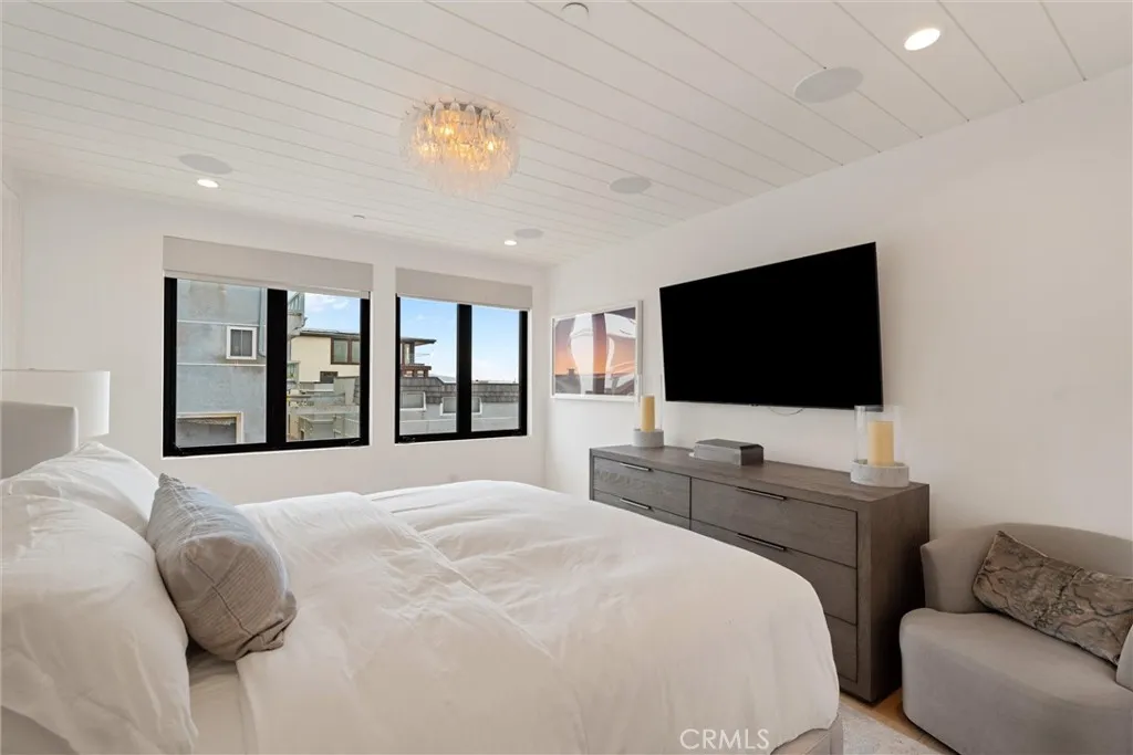 2200 The Strand B, Manhattan Beach, California 90266 home-pic-9