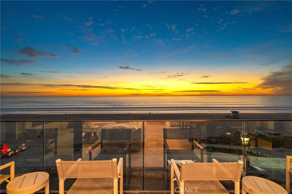 2200 The Strand B, Manhattan Beach, California 90266 home-pic-2