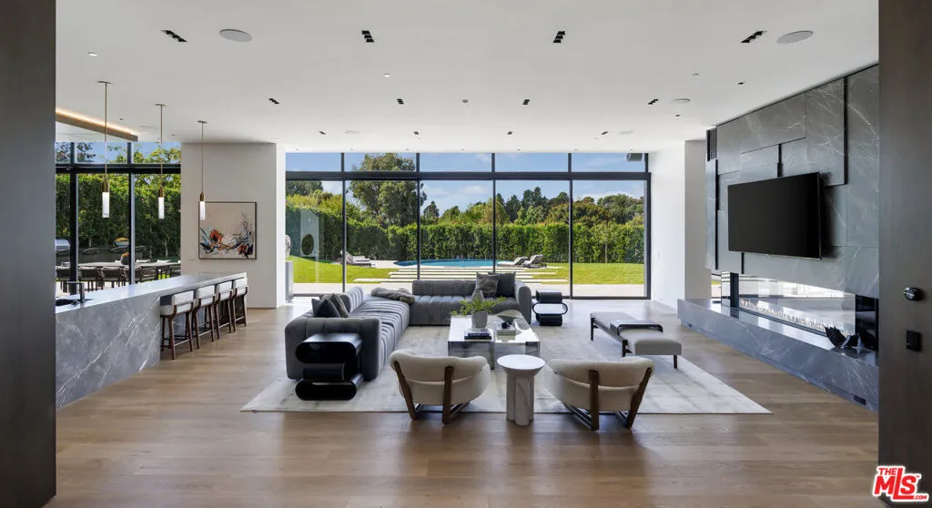 615 N Faring Road, Los Angeles, California 90077 home-pic-2