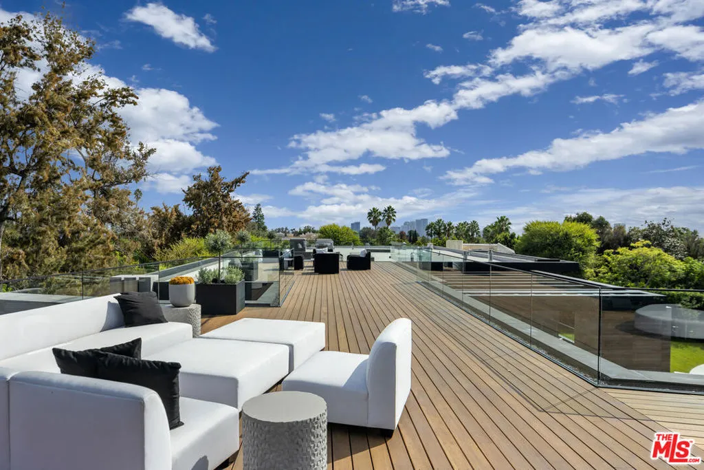 615 N Faring Road, Los Angeles, California 90077 home-pic-18