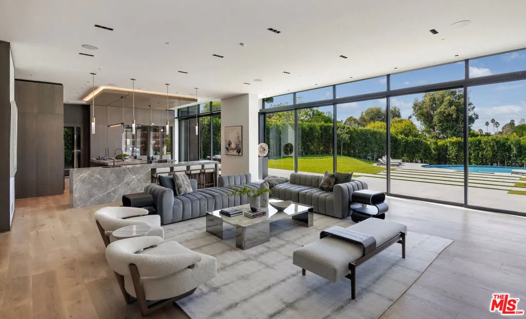 615 N Faring Road, Los Angeles, California 90077 home-pic-3