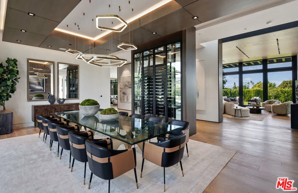 615 N Faring Road, Los Angeles, California 90077 home-pic-10