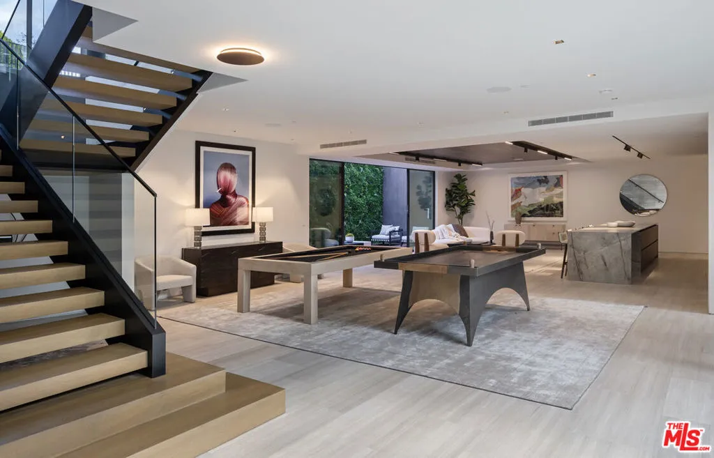 615 N Faring Road, Los Angeles, California 90077 home-pic-21