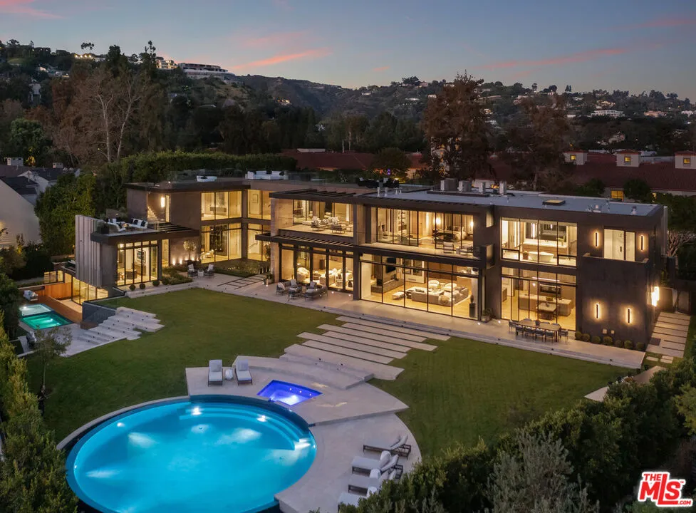 615 N Faring Road, Los Angeles, California 90077 home-pic-26