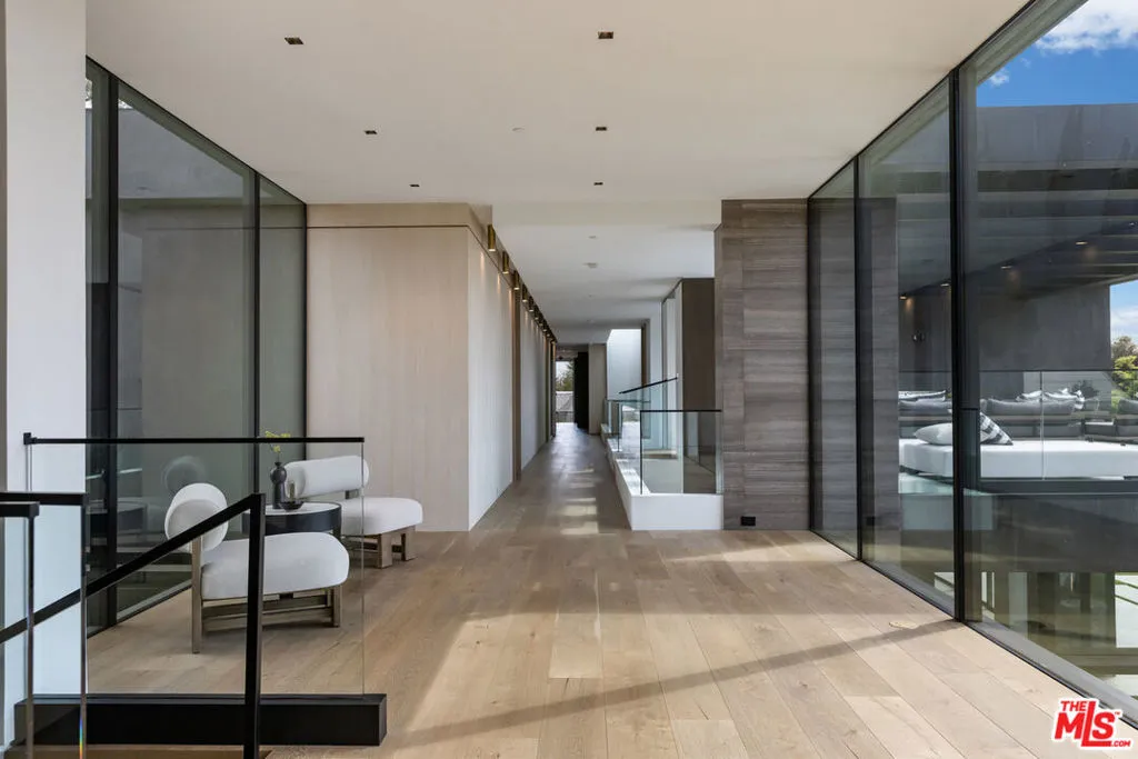 615 N Faring Road, Los Angeles, California 90077 home-pic-13