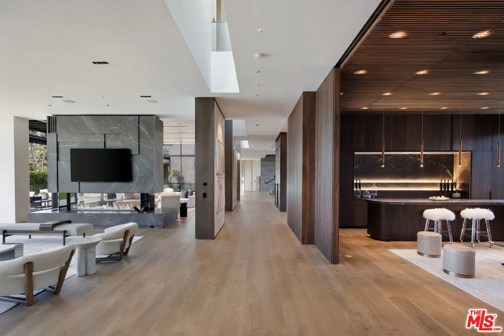 615 N Faring Road, Los Angeles, California 90077 home-pic-7