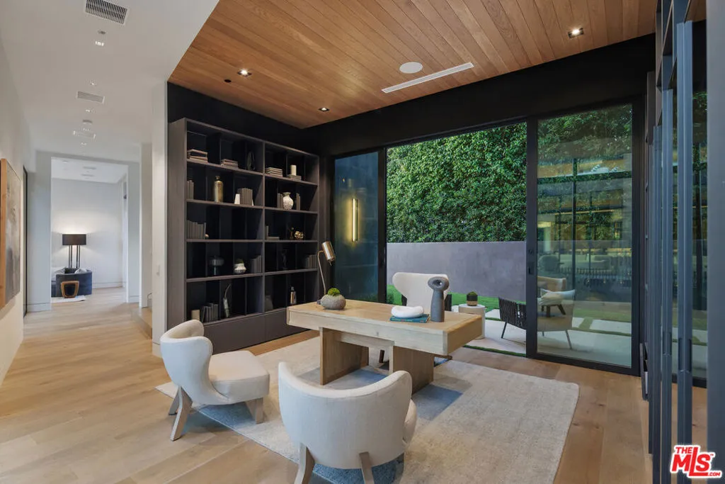 615 N Faring Road, Los Angeles, California 90077 home-pic-20