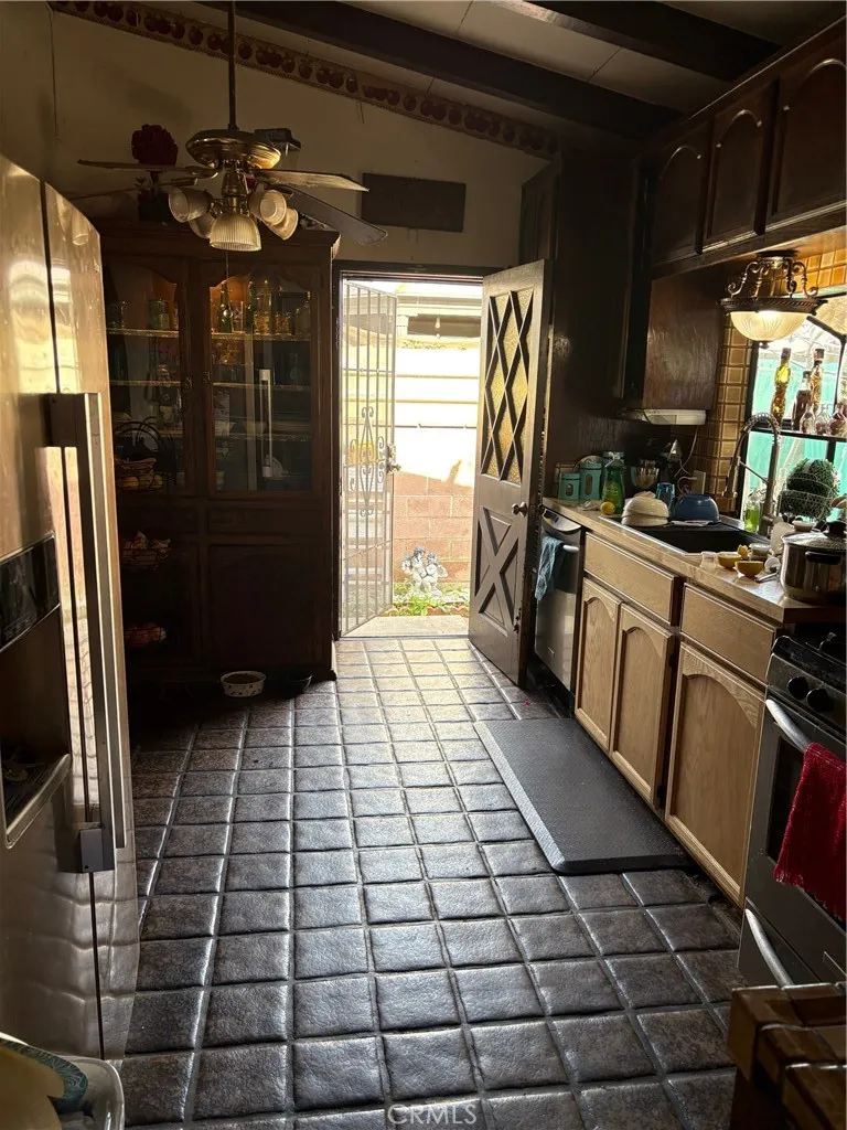 620 Wickford, La Puente, California 91744 home-pic-2