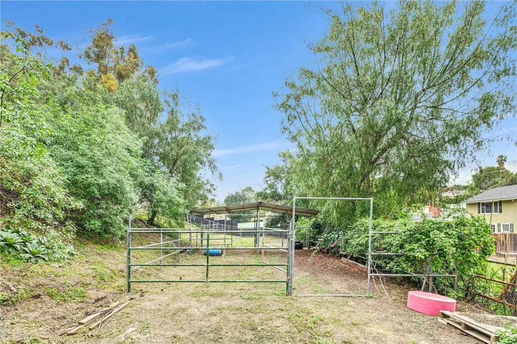 9907 Shadow Hills Drive, Los Angeles, California 91040 home-pic-47