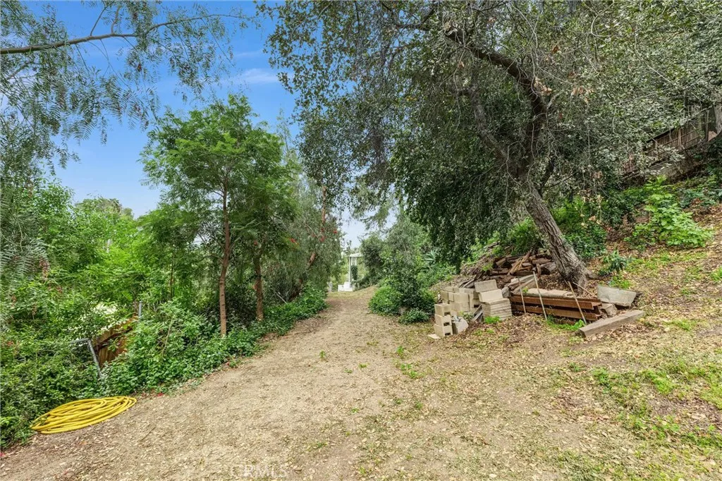 9907 Shadow Hills Drive, Los Angeles, California 91040 home-pic-48