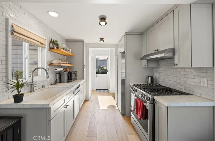 389 Park, Laguna Beach, California 92651