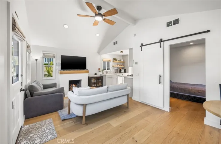 389 Park, Laguna Beach, California 92651