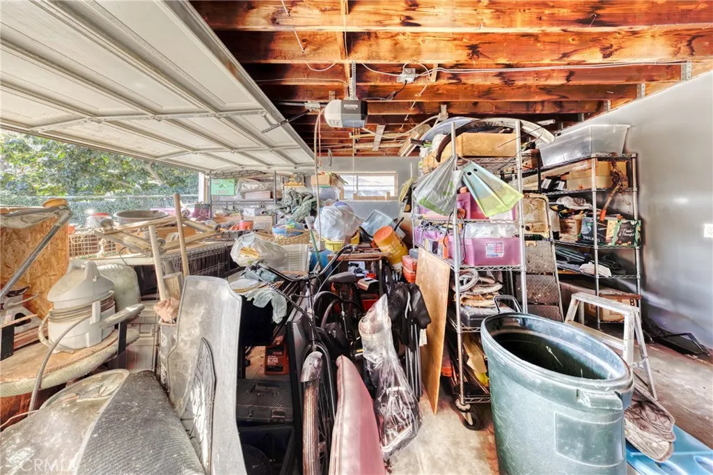 674 Senate Street, Costa Mesa, California 92627 home-pic-37