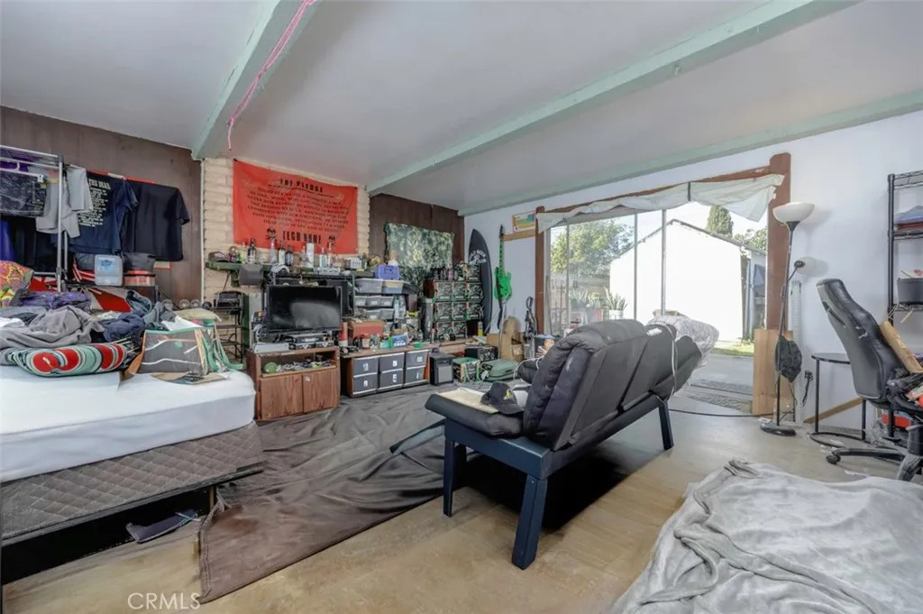 674 Senate Street, Costa Mesa, California 92627 home-pic-15