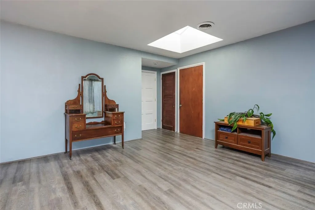674 Senate Street, Costa Mesa, California 92627 home-pic-14