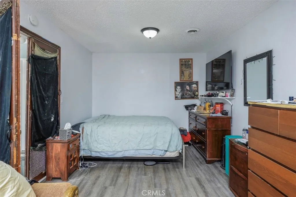 674 Senate Street, Costa Mesa, California 92627 home-pic-18