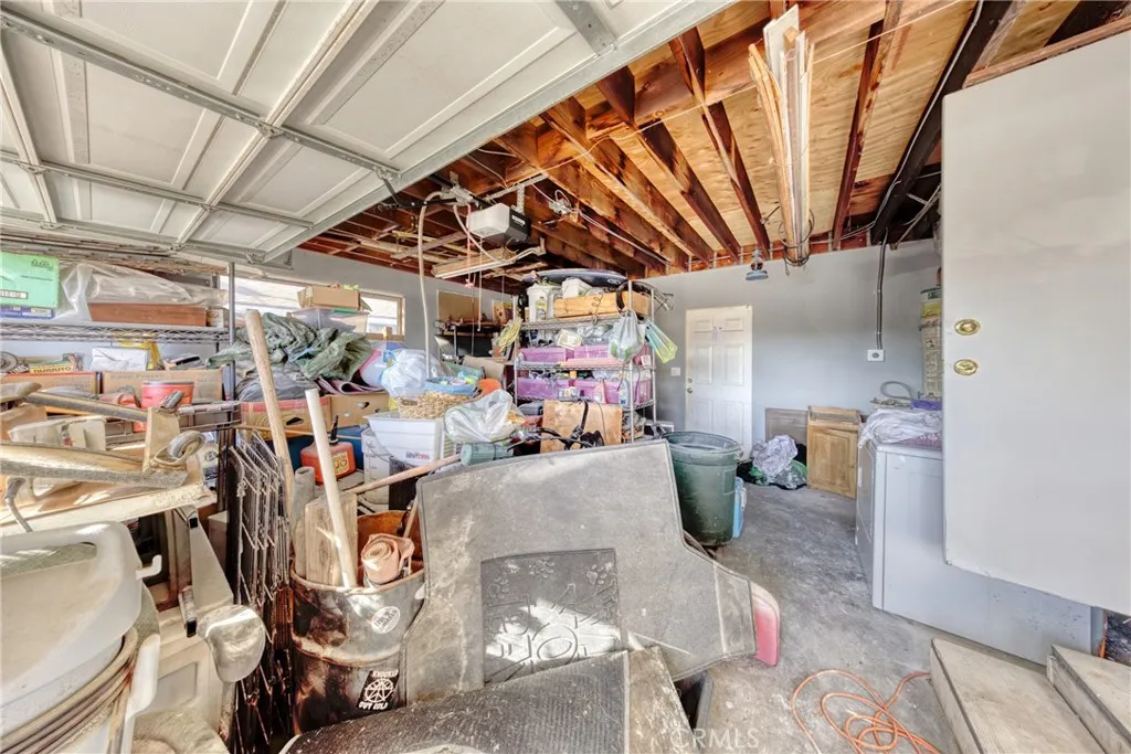 674 Senate Street, Costa Mesa, California 92627 home-pic-35