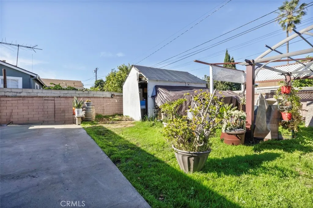 674 Senate Street, Costa Mesa, California 92627 home-pic-28