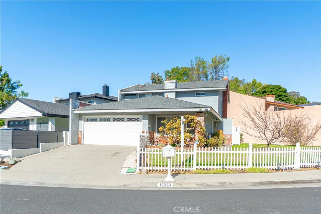 13233 Oakwood, La Mirada, California 90638 home-pic-2