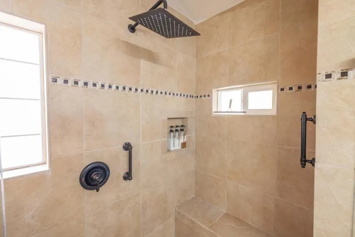 1stBathroom3-