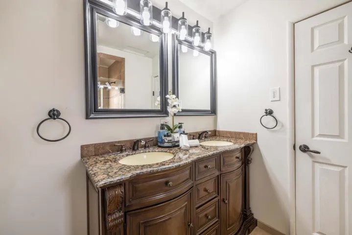 1stBathroom2-