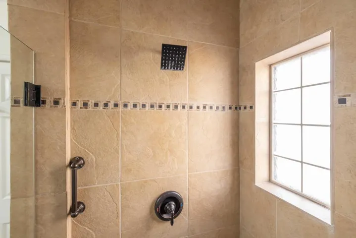 1stBathroom4-