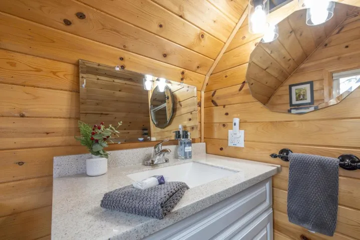 2ndBathroom2-