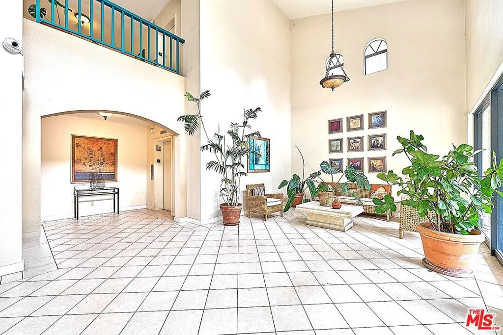 4201 Via Marisol 228, Los Angeles, California 90042 home-pic-2