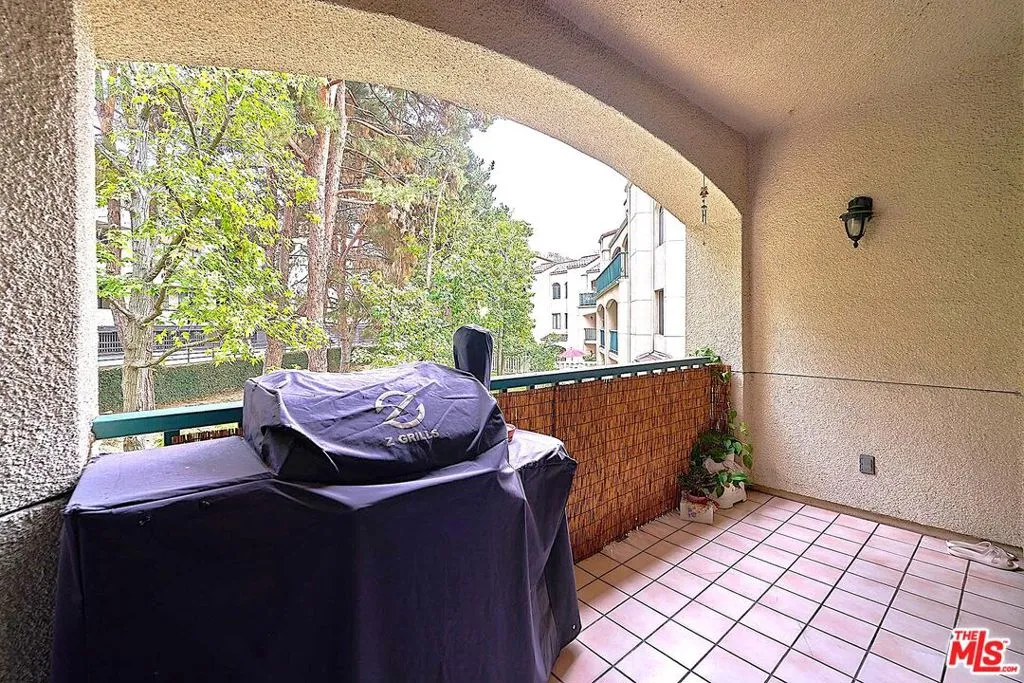 4201 Via Marisol 228, Los Angeles, California 90042 home-pic-20