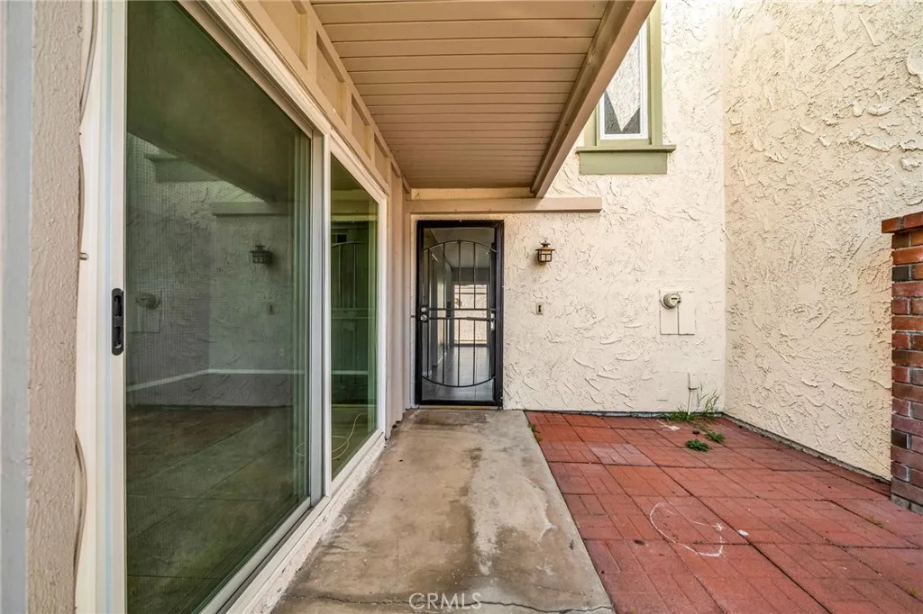 6842 Amelia Way, Cypress, California 90630 home-pic-3