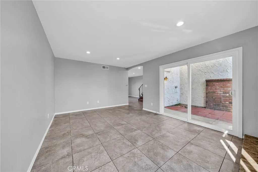 6842 Amelia Way, Cypress, California 90630 home-pic-13