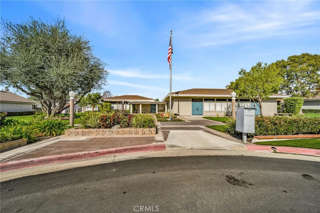 6842 Amelia Way, Cypress, California 90630 home-pic-67