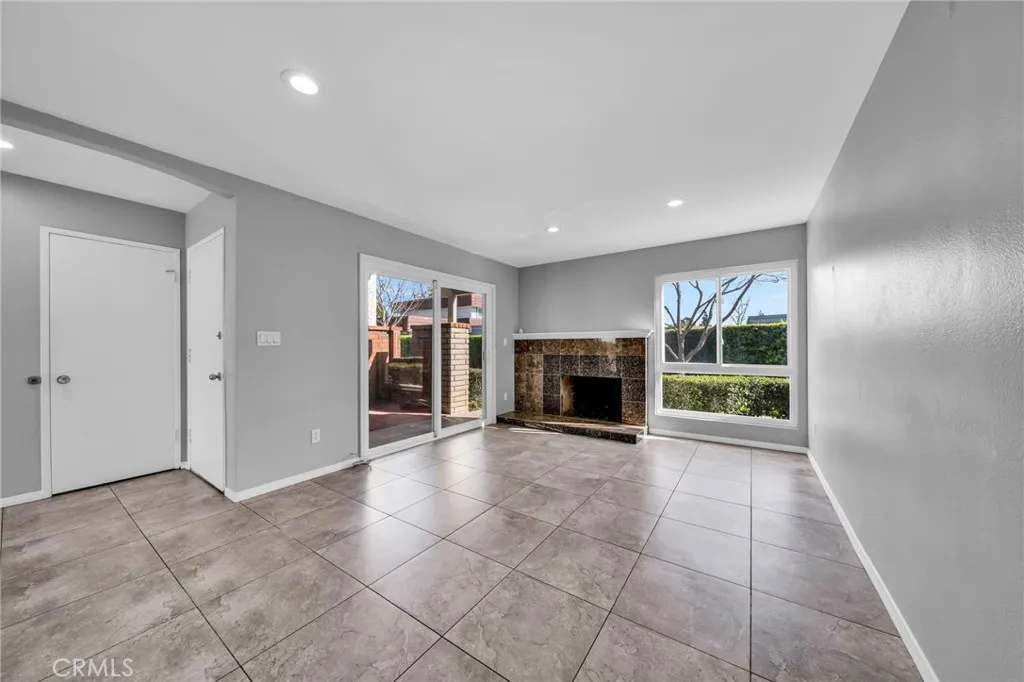 6842 Amelia Way, Cypress, California 90630 home-pic-11