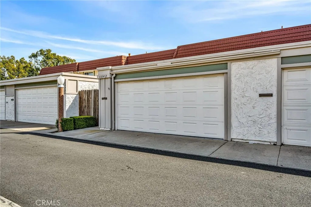 6842 Amelia Way, Cypress, California 90630 home-pic-43