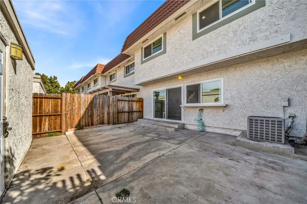 6842 Amelia Way, Cypress, California 90630 home-pic-35