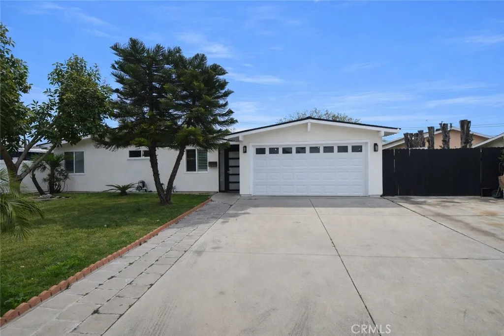 11411 Woodbury, Garden Grove, California 92843 home-pic-6