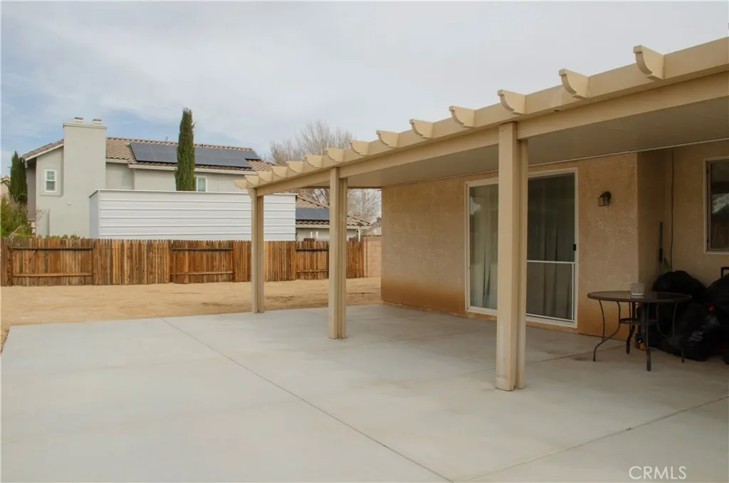 13250 Ivanpah Road, Apple Valley, California 92308 home-pic-2