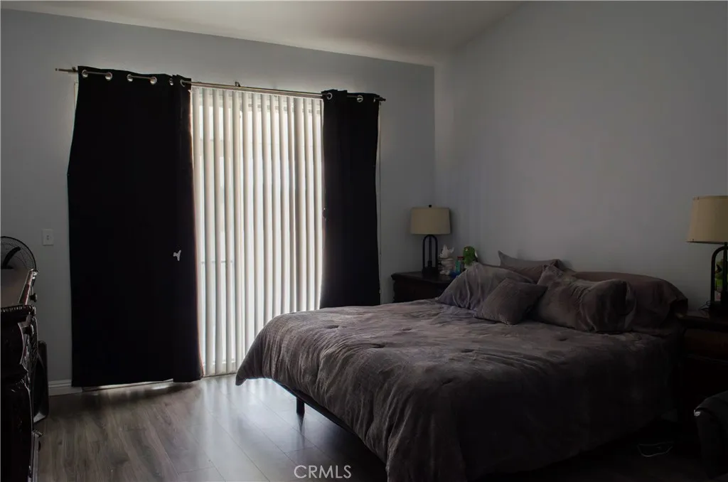 13250 Ivanpah Road, Apple Valley, California 92308 home-pic-16