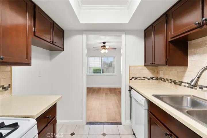Kitchen leads into the dining room