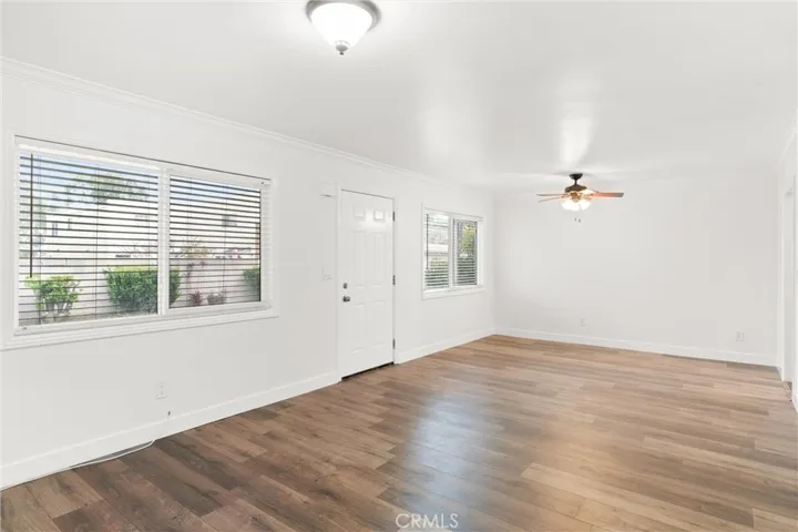 Enjoy vinyl flooring throughout.