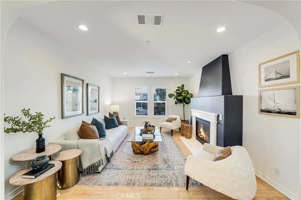 7988 Aldea, Huntington Beach, California 92648 home-pic-14