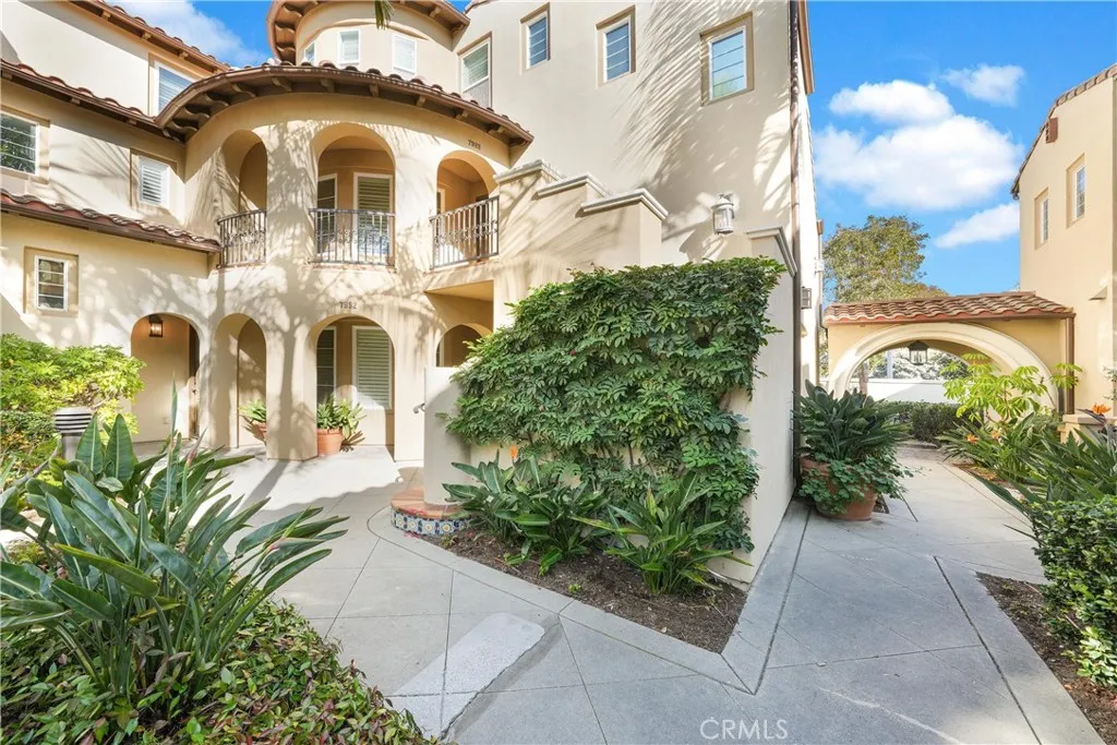 7988 Aldea, Huntington Beach, California 92648 home-pic-11