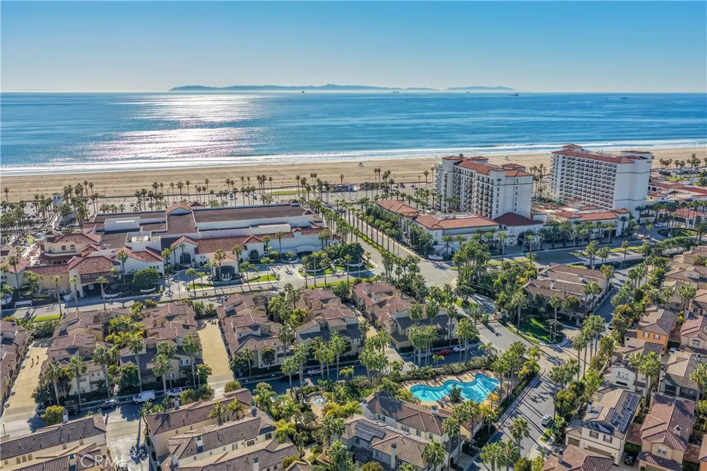 7988 Aldea, Huntington Beach, California 92648 home-pic-1