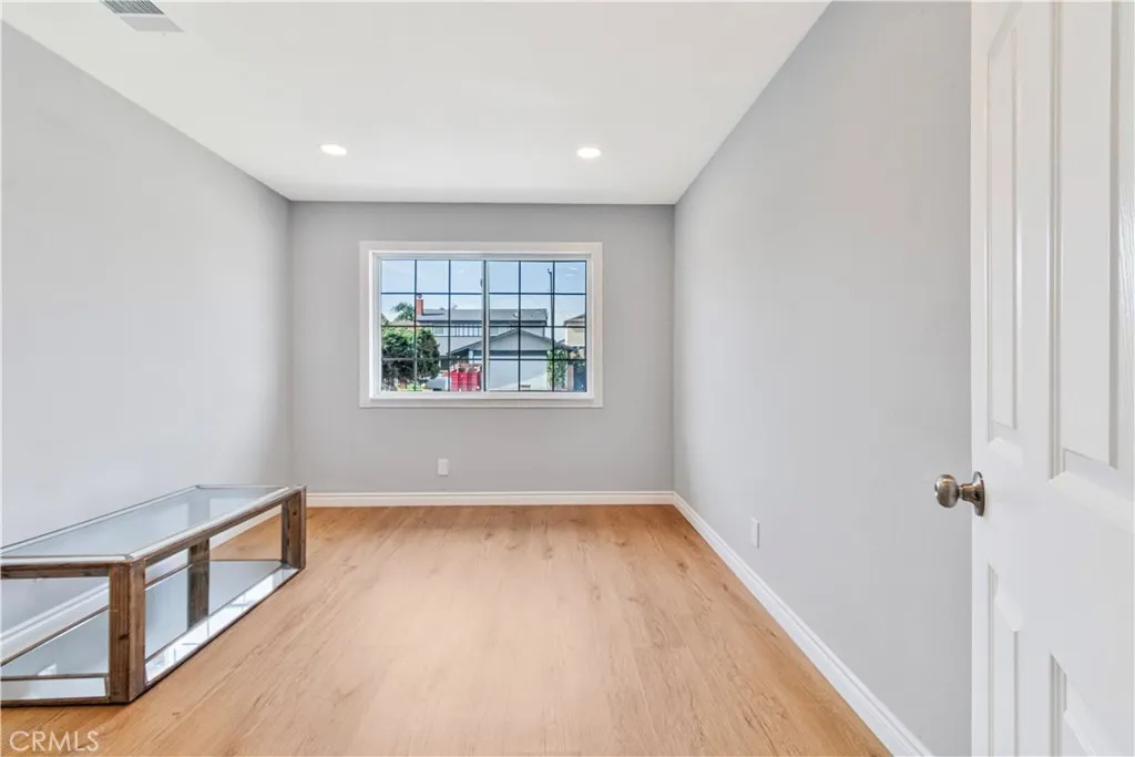 23602 Nicolle, Carson, California 90745 home-pic-31