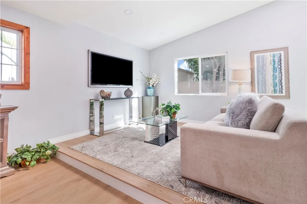 23602 Nicolle, Carson, California 90745 home-pic-6