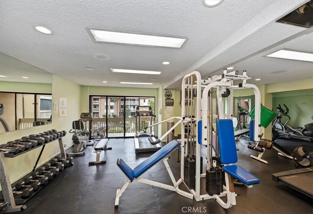 1801 Diamond St, San Diego, California 92109 home-pic-37