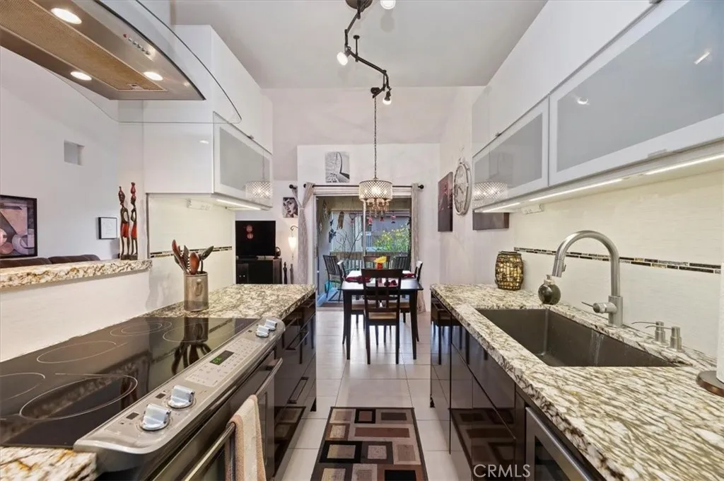 1801 Diamond St, San Diego, California 92109 home-pic-16