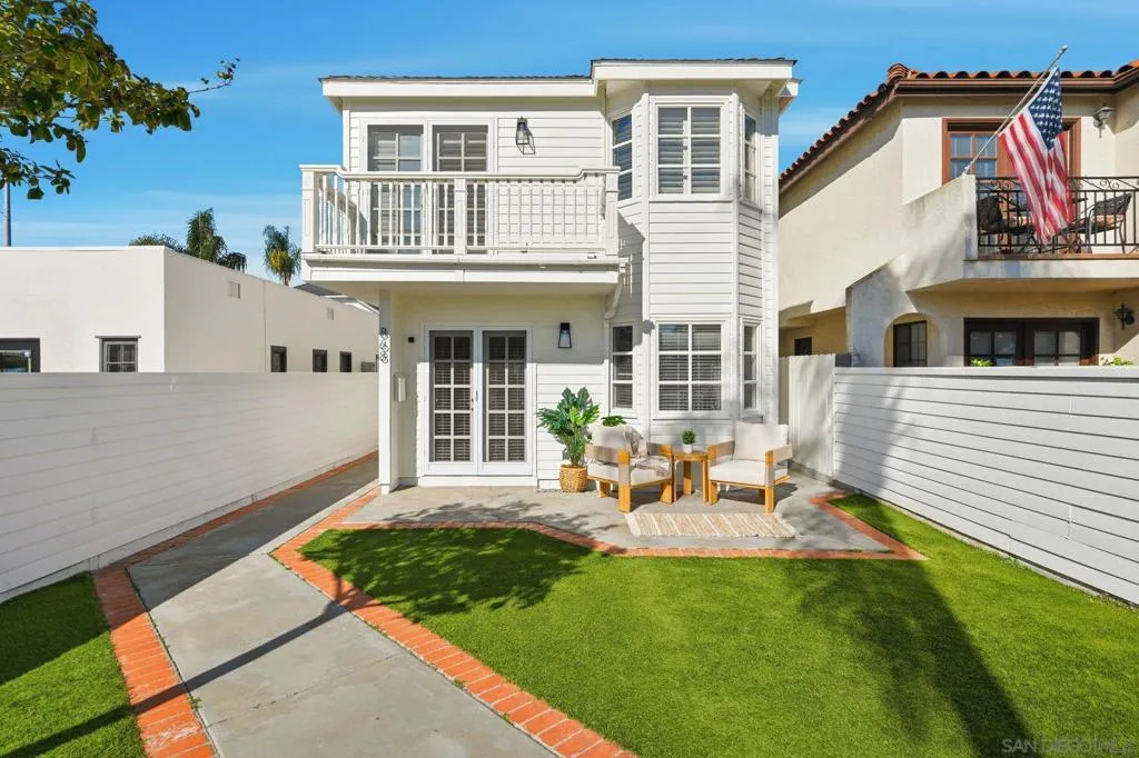 868 A Ave, Coronado, California 92118 home-pic-36