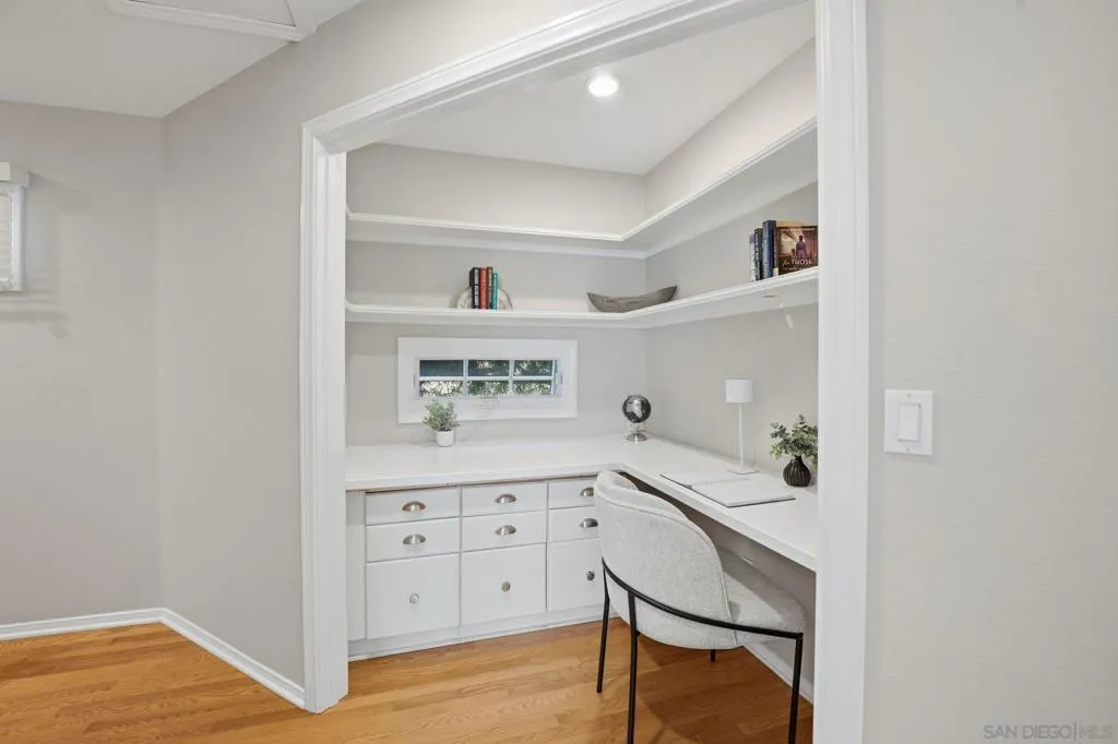 868 A Ave, Coronado, California 92118 home-pic-25